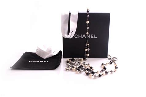 chanel parel|Chanel palladium parel.